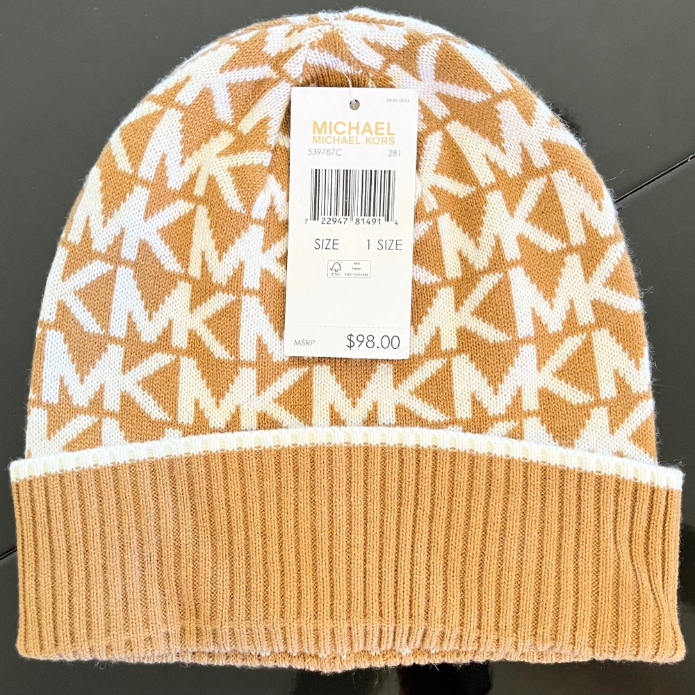 NWTS Michael Kors Knitted Beanie Hat Cap Brown And White Logo